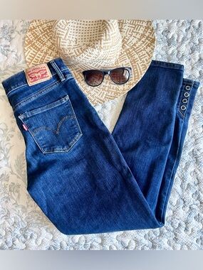 Levi's Women's 311 Shaping Skinny Indigo High-Rise Denim Jeans Size 27